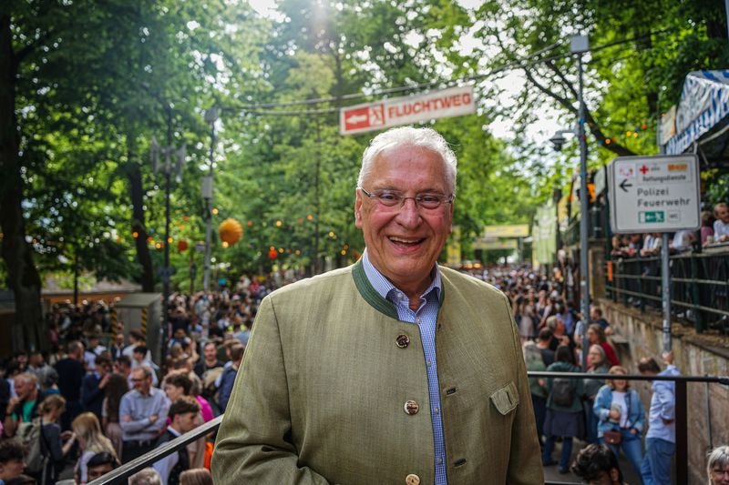 Donnerstag, 21. Mai  2026; die 271. Bergkirchweih ist er&ouml;ffnet