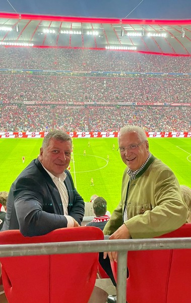 Freitag, 28. August 2026; Er&ouml;ffnungsspiel der 1. Fu&szlig;ballbundesliga mit Bauminister Christian Bernreiter. 