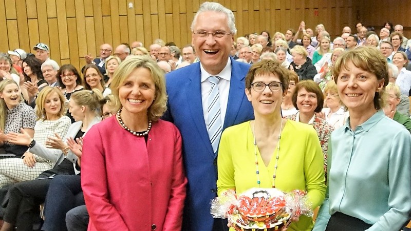 Freitag, 4. Mai, 