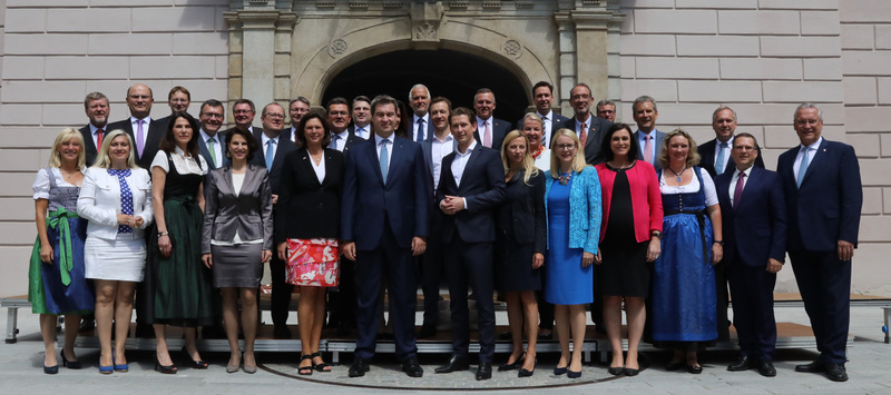 Mittwoch, 20. Juni 2018: Innen- und Integrationsminister Joachim Herrmann nimmt an der gemeinsamen Regierungskonferenz der �sterreichischen Bundesregierung mit der bayerischen Staatsregierung in Linz teil. Unter anderem geht es auch um die europ�ische Asylpolitik. Foto: Bayerische Staatskanzlei