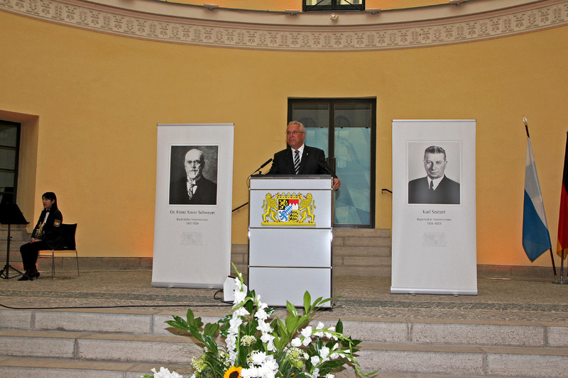 Sonntag, 26. August 2018, Bayerns Innenminister Joachim Herrmann beim Staatsempfang zur Ehrung der Innenminister a.D. Dr. Franz Xaver Schweyer und Karl St�tzel: Unbeugsame Widerst�ndler gegen den Nationalsozialismus - Couragierter Einsatz f�r Recht und Ordnung, f�r Gesetz und Verfassung - Mahnendes Gedenken an mutige Staatsm�nner