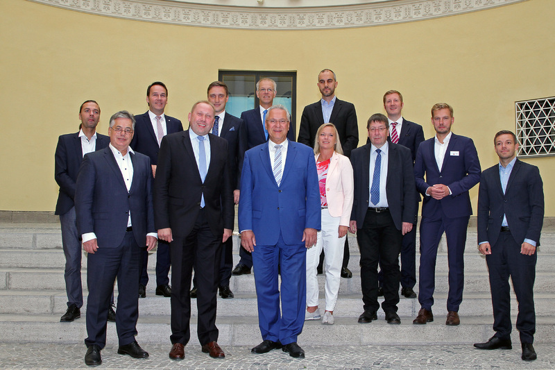 Donnerstag, 30. August 2018, M�nchen; Innen- und Sportminister Joachim Herrmann empf�ngt den Ausschuss f�r Inneres und Sport des Nieders�chsischen Landtags im Rahmen einer Parlamentarischen Informationsreise zu einem gemeinsamen Arbeitsfr�hst�ck im Bayerischen Innenministerium.
Foto: Christoph Schedensack