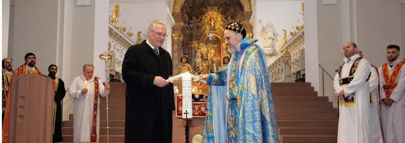 Sonntag, 27. Januar 2019, W�rzburg; Eine gelungene Integration - 50 Jahre Suryoye in Bayern' Bayerns Innen- und Integrationsminister Joachim Herrmann lobt in W�rzburg beim Jubil�umsgottesdienst der Syrisch-Orthodoxen Kirche erfolgreiche Integration im Freistaat