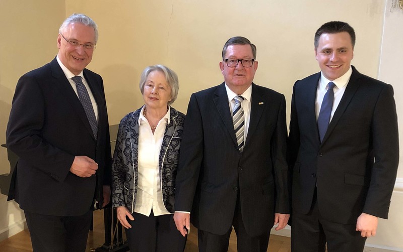 Donnerstag, 28. M�rz 2019; Empfang anl�sslich des 80. Geburtstags von Bundesminister a. D. Carl Dieter Spranger in Ansbach. Innenminister und Bezirksvorsitzender Joachim Herrmann in seiner Laudatio: 