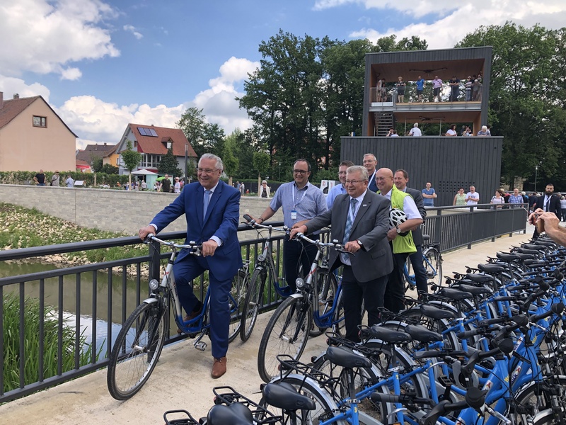 Freitag, 21. Juni 2019; Bayerns Innen- und Sportminister Joachim Herrmann, der auch Vorsitzender des Tourismusverbands Franken e. V. ist, hat heute auf der Gartenschau 'Natur in Wassertr�dingen' den 'Fr�nkischen WasserRadweg' er�ffnet. 