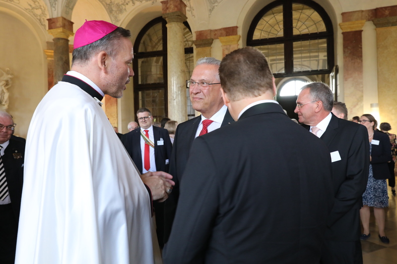 Freitag, 6. September 2019, W�rzburg; Bayerns Innenminister Joachim Herrmann gibt anl�sslich des 800-j�hrigen Jubil�ums des Deutschen Ordens in Vertretung von Ministerpr�sident Dr. Markus S�der einen Staatsempfang. Die ritterliche Haltung des Ordens �u�ert sich heutzutage im Einsatz f�r eine christliche Lebensweise, f�r den Schutz der Wehrlosen und in der Seelsorge am Menschen. Getreu dem Ordensmotto 