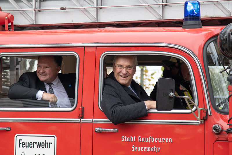 Samstag, 23. November 2019; Innenminister Joachim Herrmann beim Feuerwehrumzug in Kaufbeuren.Beeindruckt zeigte sich Herrmann vom ehrenamtlich aufgebauten und gef�hrten Feuerwehrmuseum: 