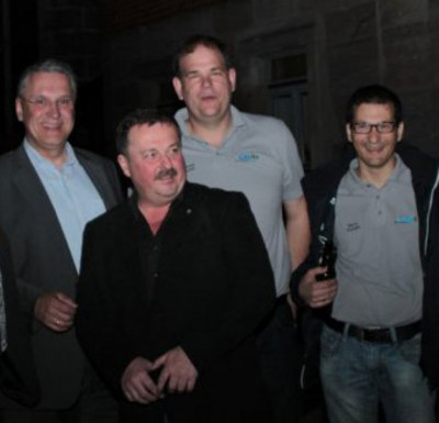 Gl�ckwunsch an den neuen B�rgermeister von M�hrendorf Thomas Fischer, dessen Vorvorg�nger Helmut Reck und dem CSU-Ortsvorsitzenden Bernd Rudolph.