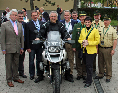 Allj�hrliche Motorradsternfahrt nach Kulmbach, eine Verkehrssicherheitsveranstaltung der Polizei und der Landesverkehrswacht (April 2012)