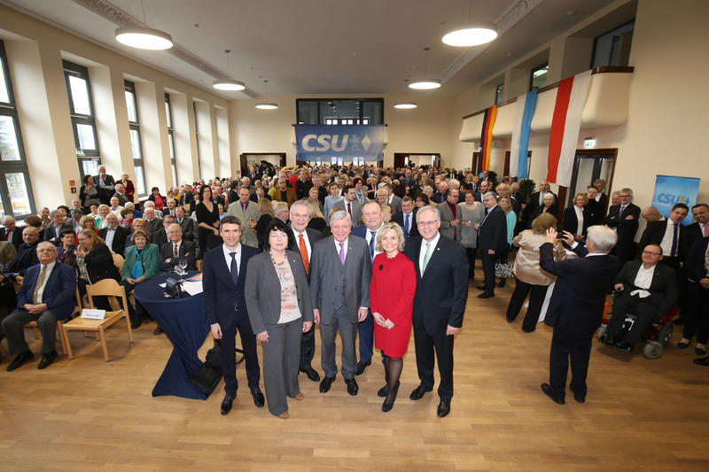 Sonntag, 14. Januar, Neujahrsempfang der CSU Erlangen und der CSU Erlangen-H�chstadt mit dem Ehrengast dem hessischen Ministerpr�sidenten Volker Bouffier im Studentenhaus in Erlangen.