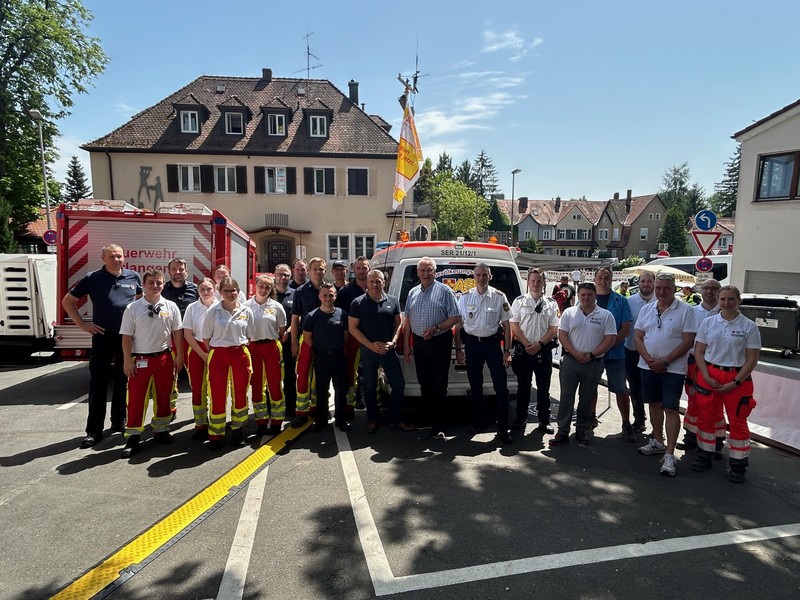 Samstag, 14. Juni 2025; Besuch des Innenminister Joachim Herrmann bei den Rettungswachen des BRK, der Freiwilligen Feuerwehr und der Polizei auf dem Erlanger Berg. Vielen Dank für den tollen Einsatz für tausende von Besuchern.
Foto: Florian Schieder, FFW Erlangen