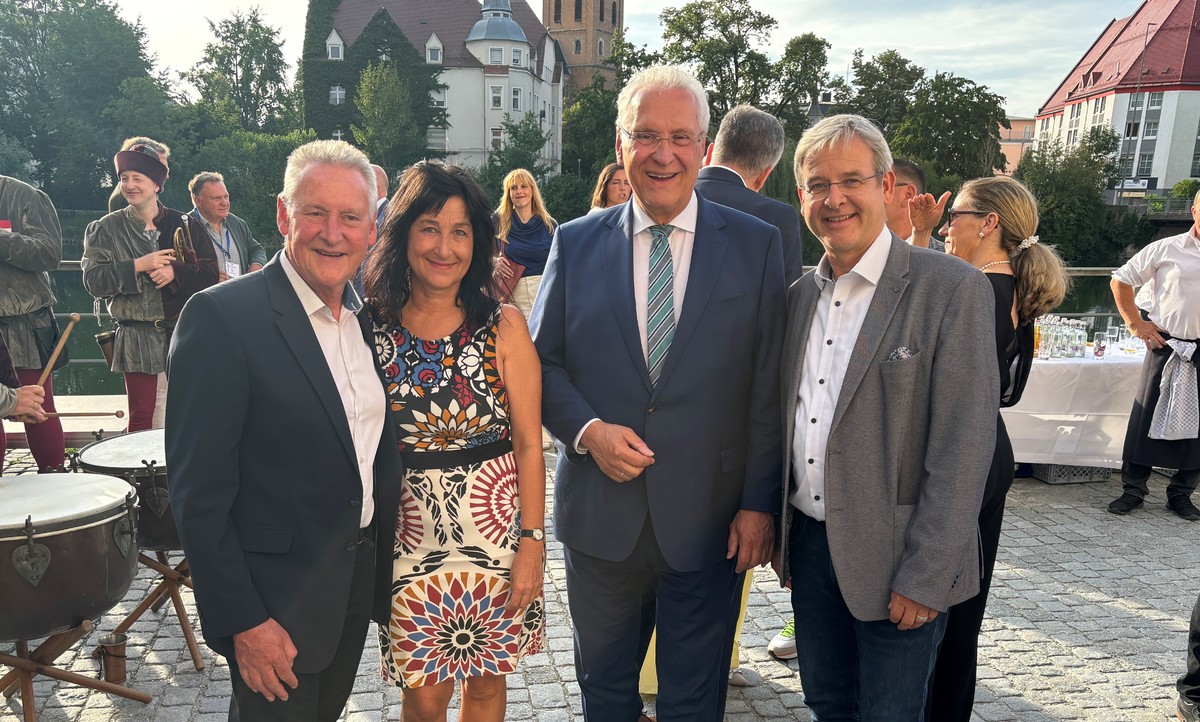 die beiden Vizepr�sidenten OB  Thomas Jung mit Frau und B�rgermeister Robert Ilg